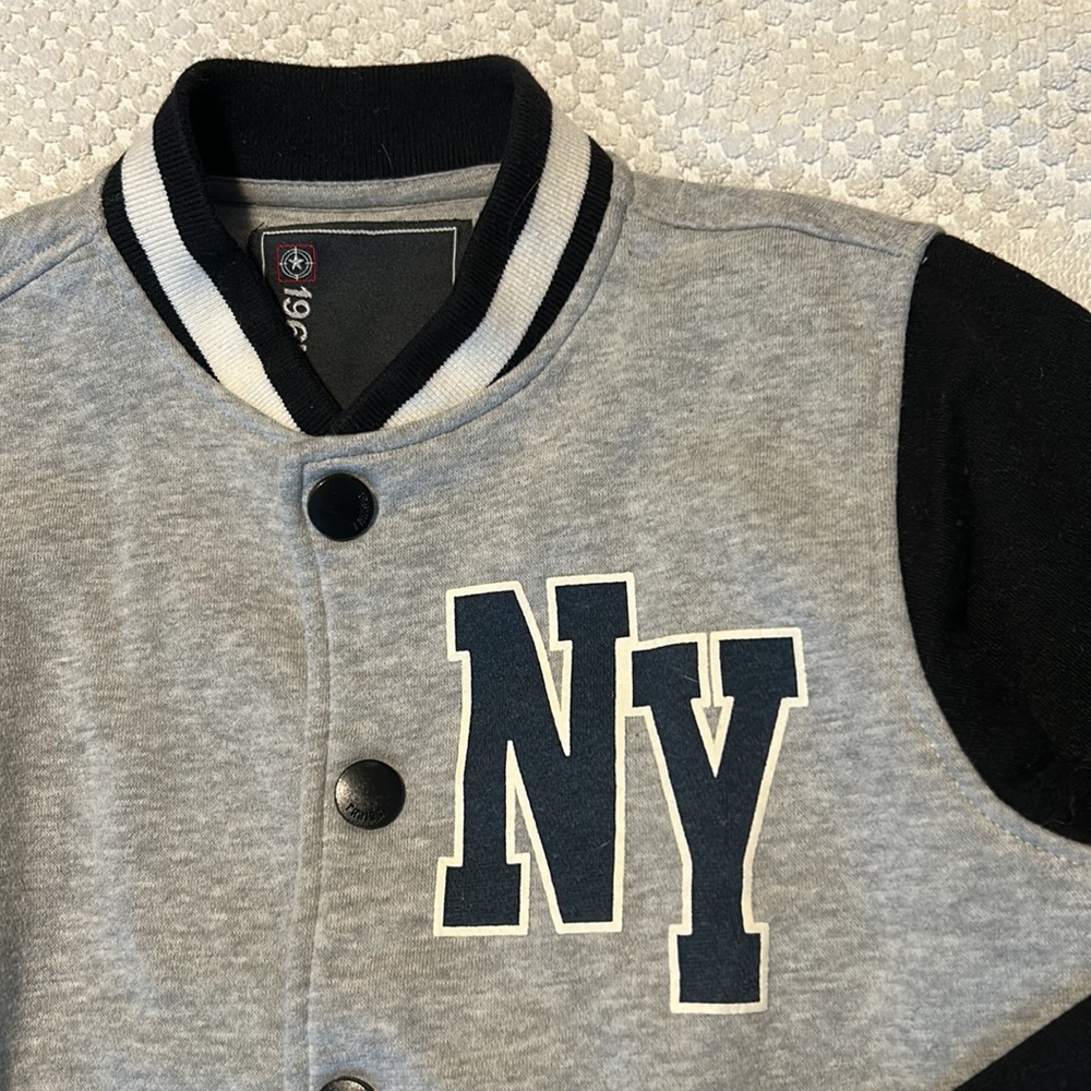 Light Jacket - Picture 2 of 4